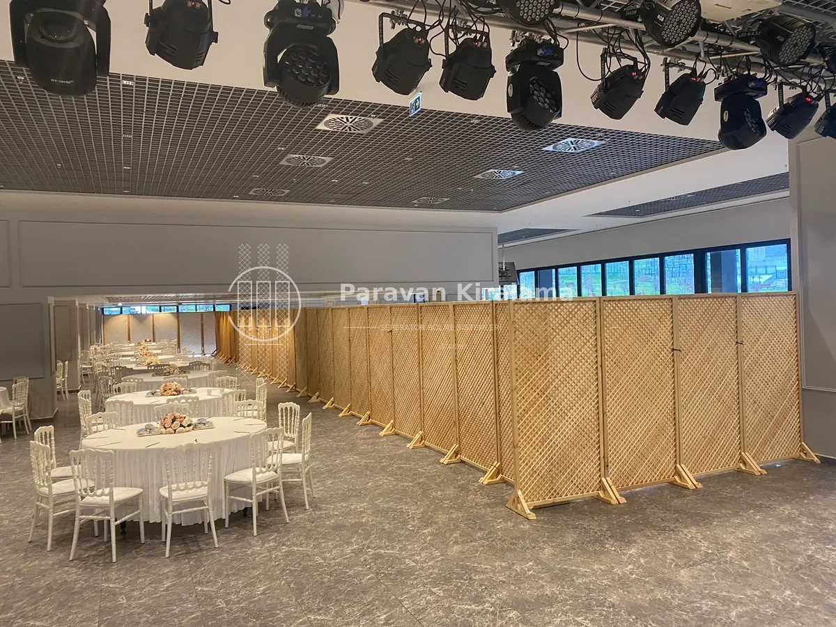 Salon İçi Ahşap Paravan Kiralama